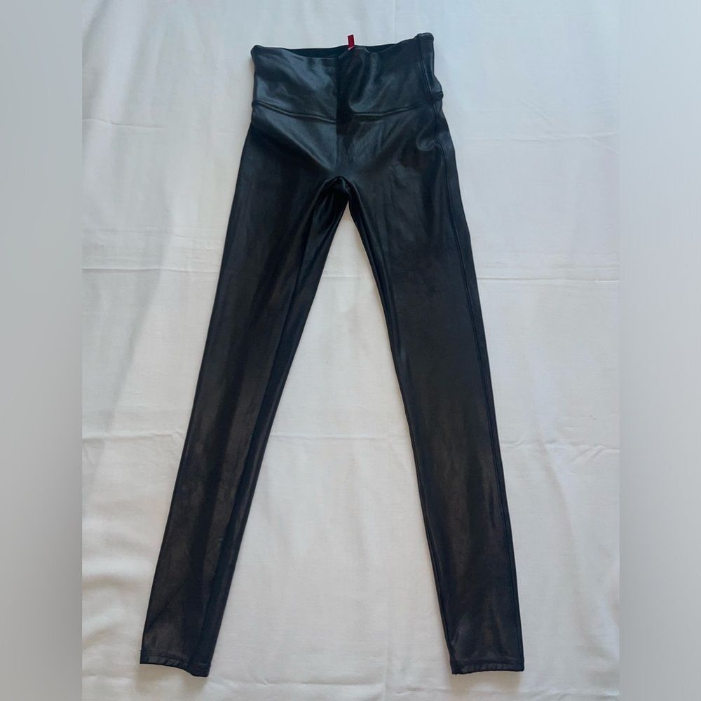 Spanx Women's Black Faux Stretch Leather Leggings Size Medium